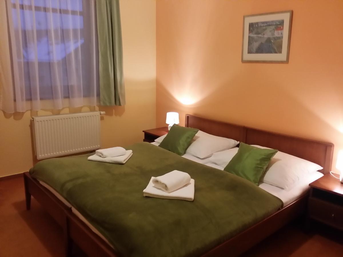 Penzion Vila Park Hotel Tatranská Lomnica Екстериор снимка