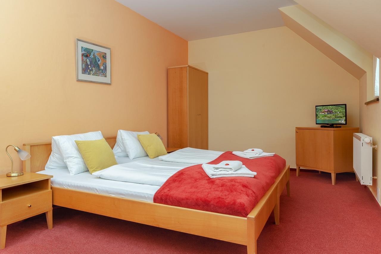 Penzion Vila Park Hotel Tatranská Lomnica Екстериор снимка